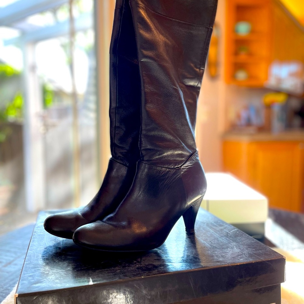 Steve Madden Jupiterr black leather boot, size 8